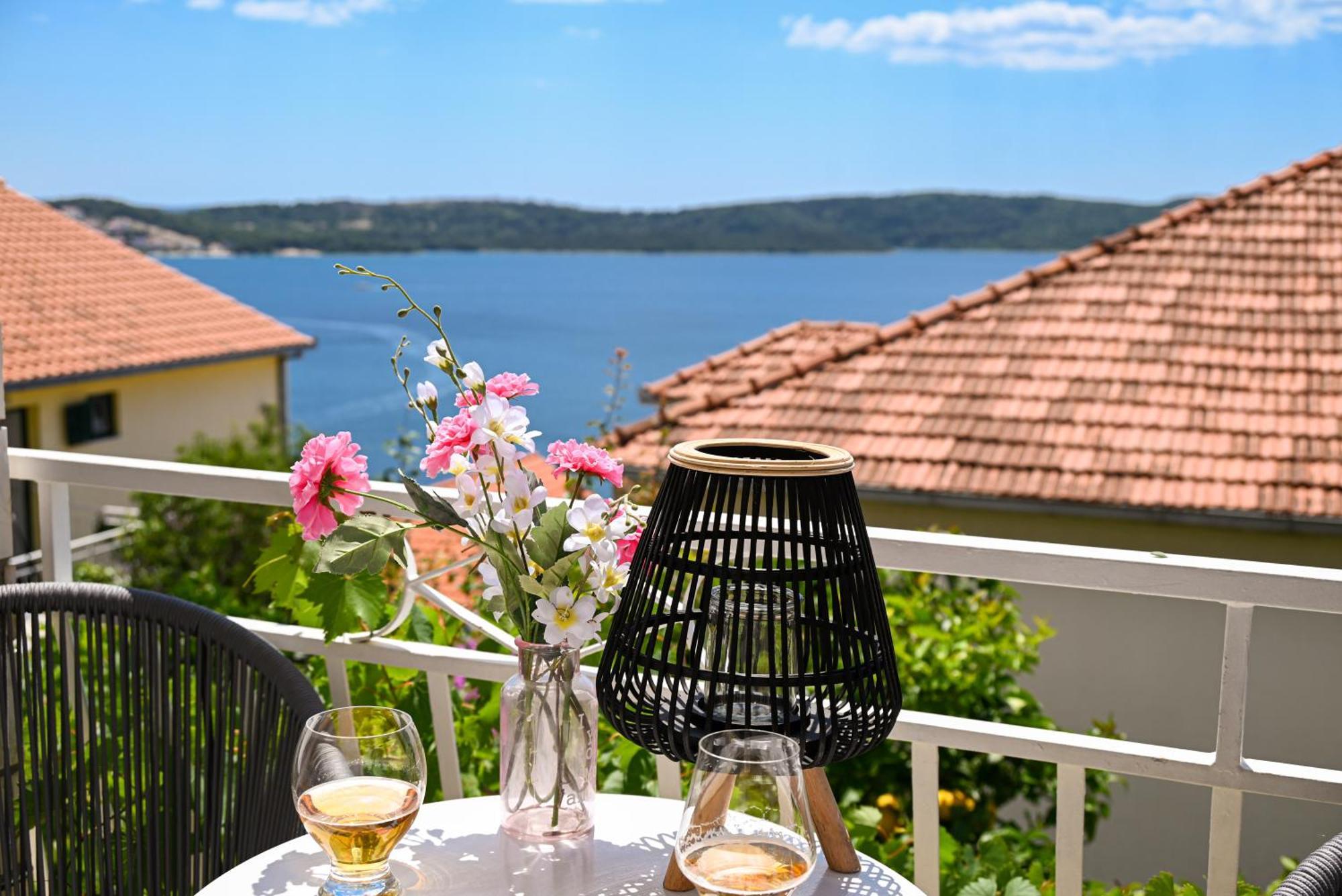 Apartment Spira Puovica Trogir Zimmer foto