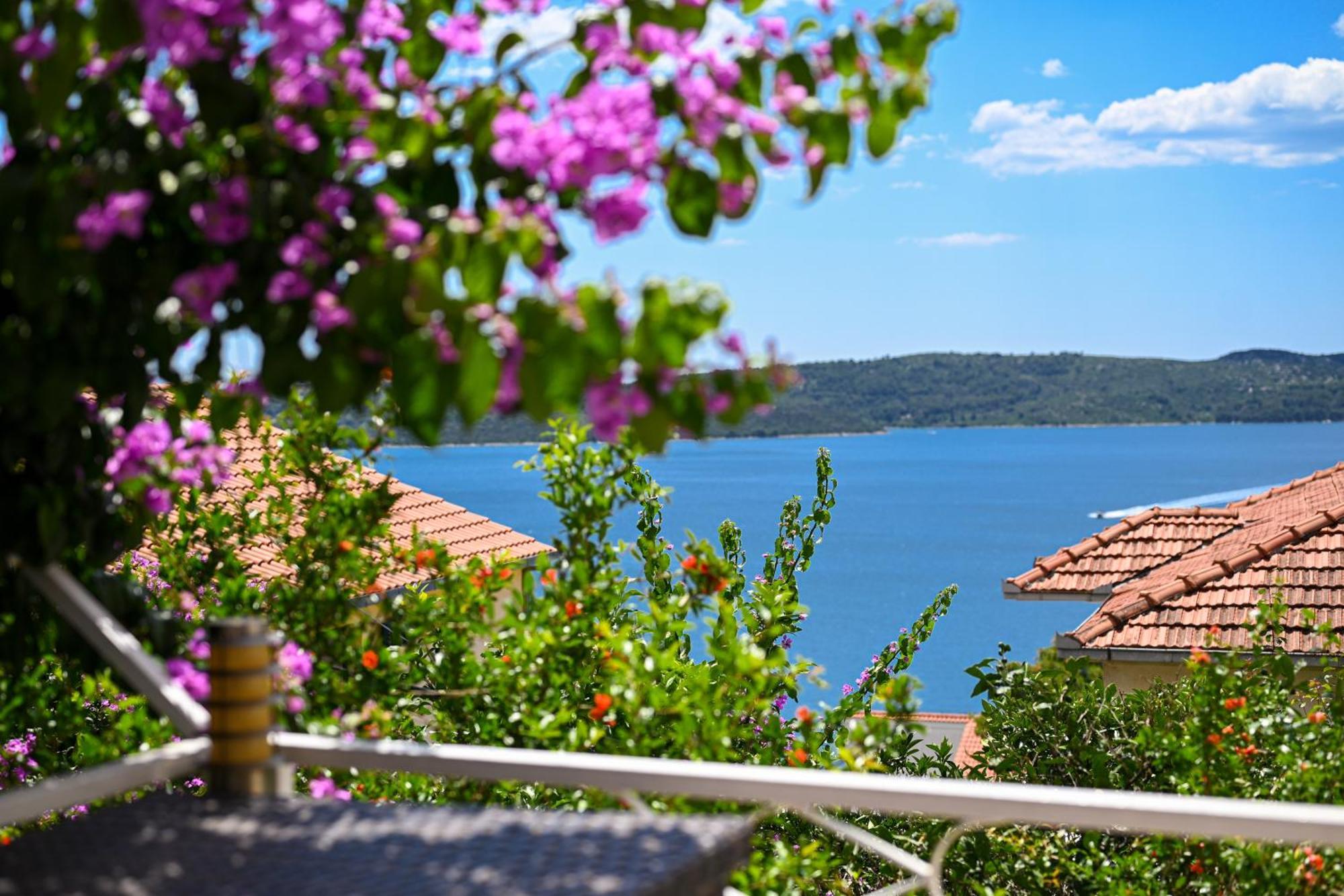 Apartment Spira Puovica Trogir Zimmer foto