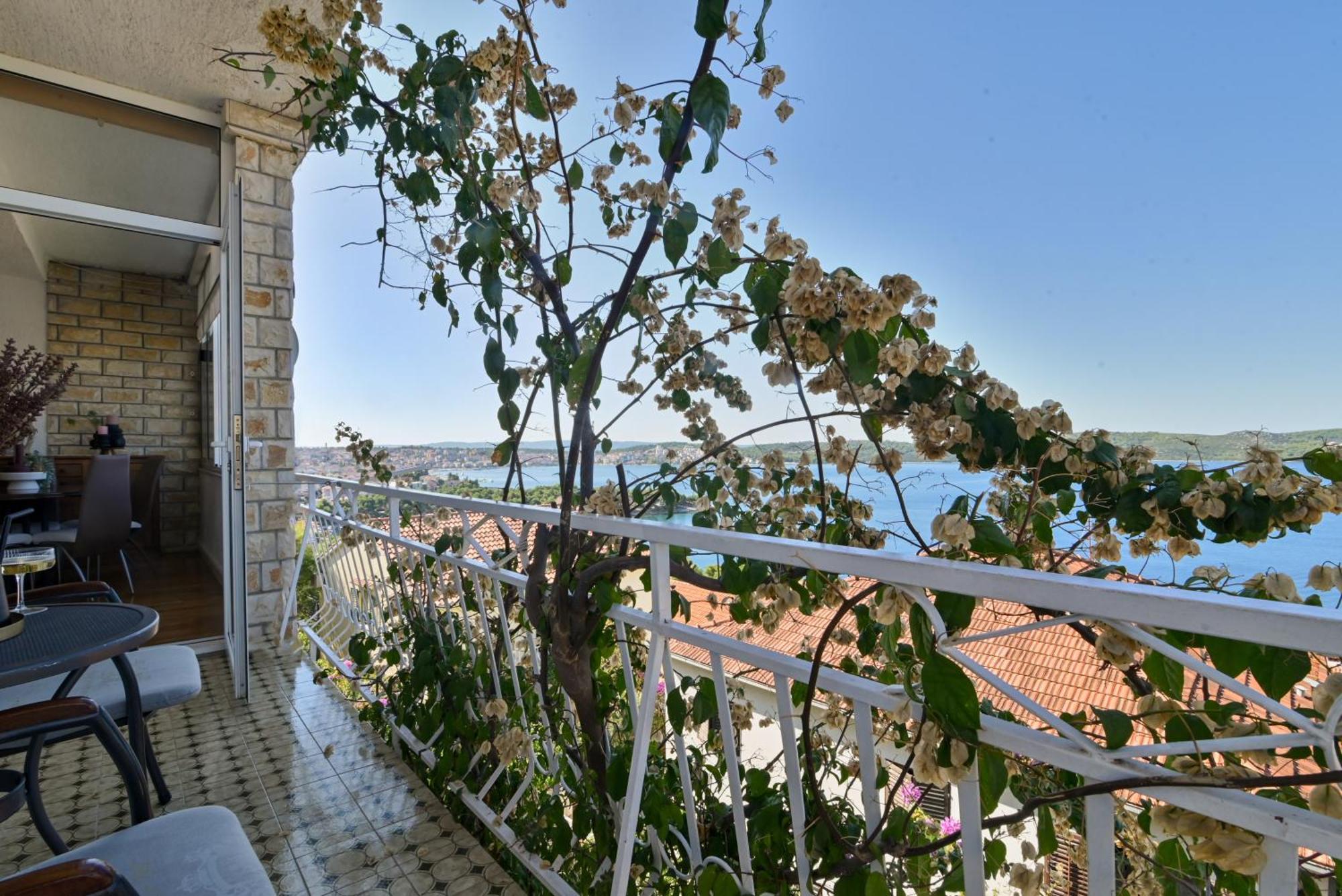 Apartment Spira Puovica Trogir Exterior foto